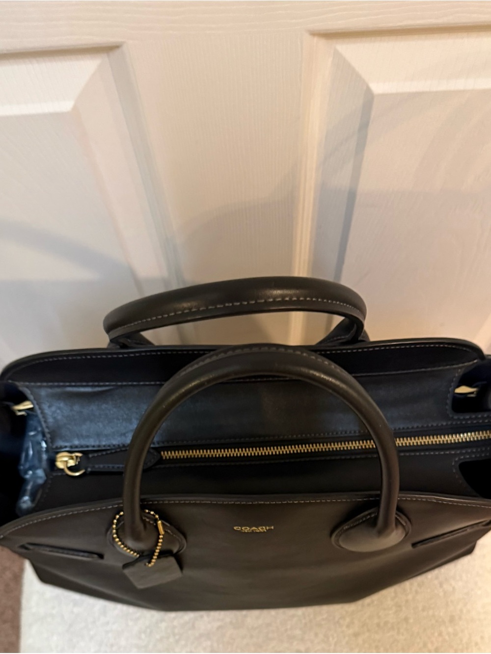 COACH Empire 40 - Picture 3 of 15